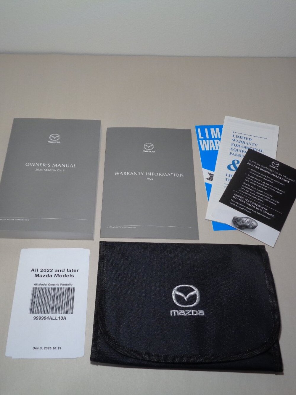 2025 MAZDA CX-5 / New Owner's Manual / User Guide / OEM / With Cover